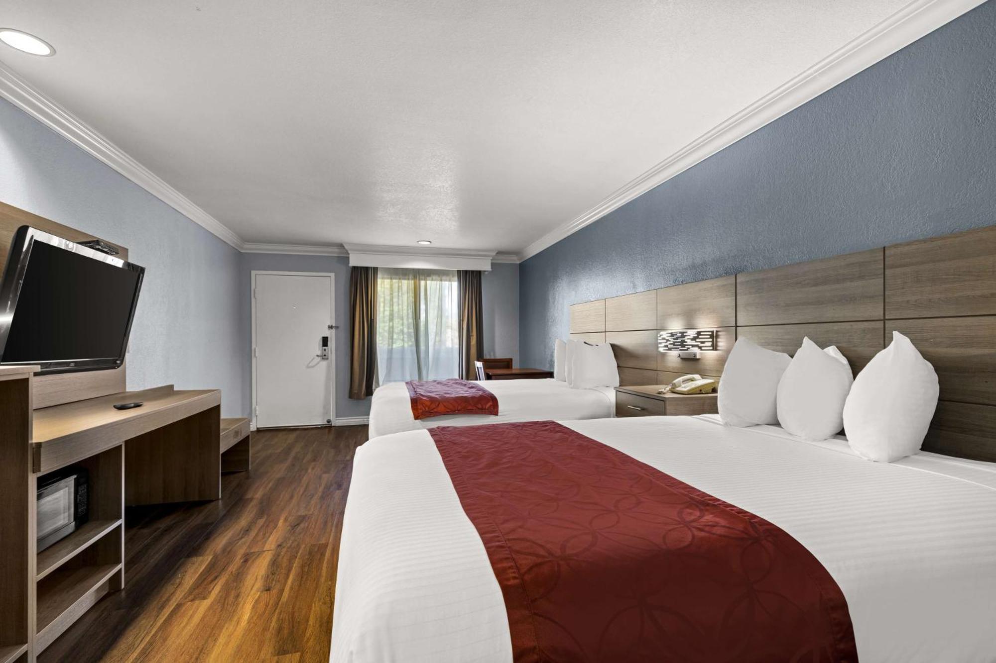 Best Western Moreno Hotel & Suites Морено-Валли Экстерьер фото
