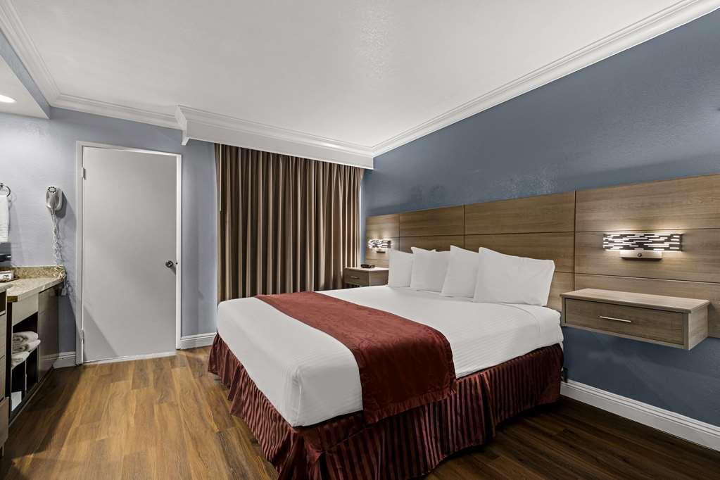 Best Western Moreno Hotel & Suites Морено-Валли Номер фото